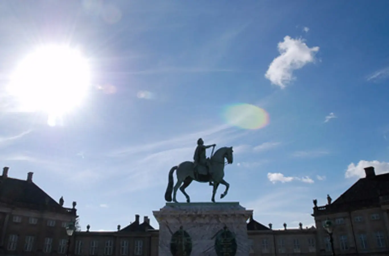 Salys rytterstatue på Amalienborg Slotsplads.