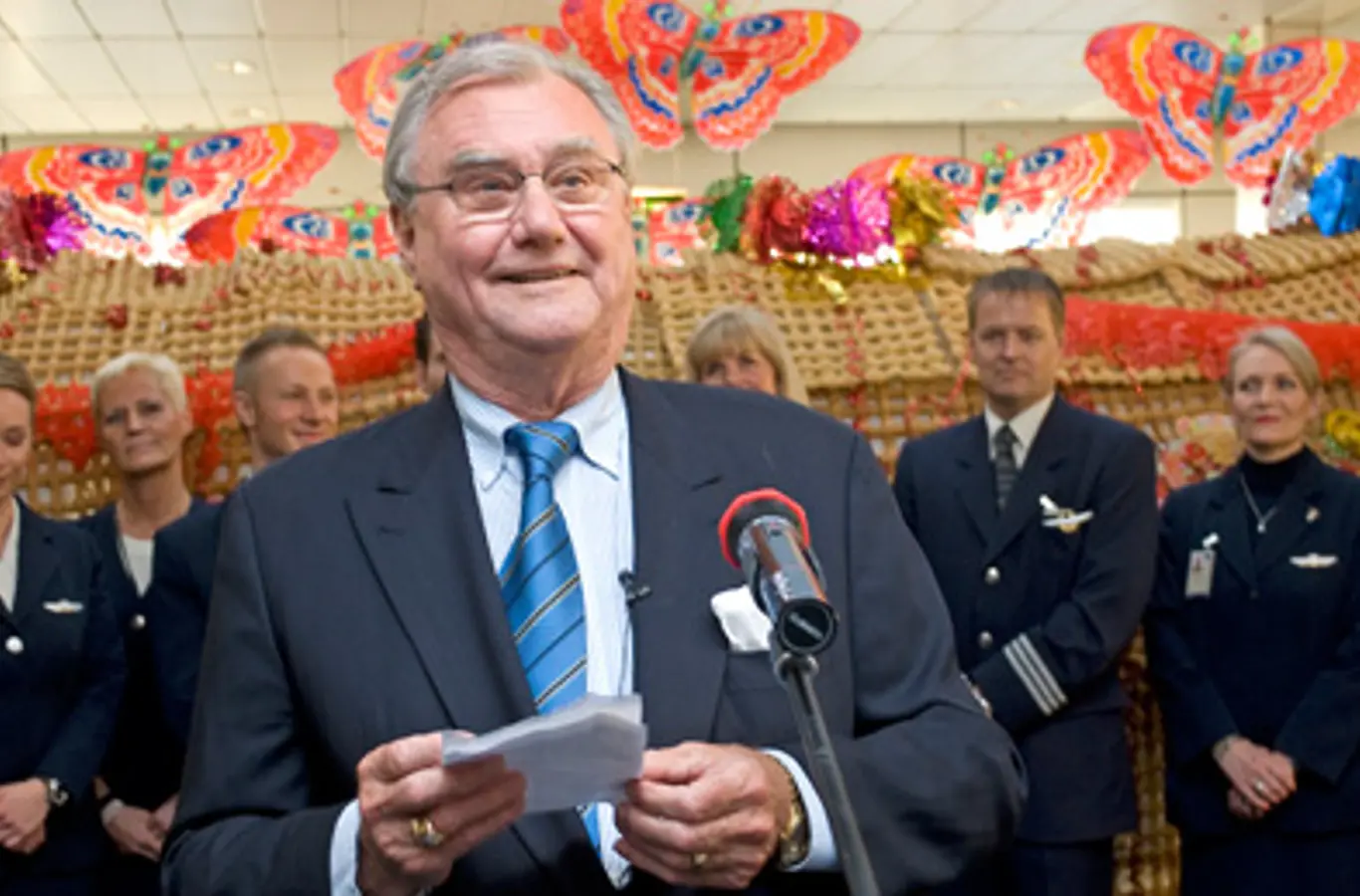 H.K.H. Prinsgemalen holder tale ved genåbningen.