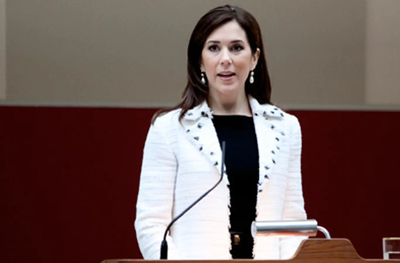 Arkivfoto: H.K.H. Kronprinsessen besøger Gentofte Rådhus i anledning af inspirationsdag og Mary Fondens antimobningskampagne.