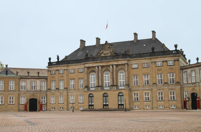 amalienborg castle visit