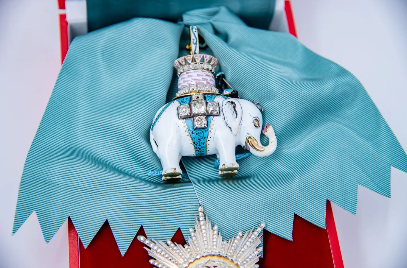Adskillelse Ejeren Gendanne H.K.H. Prins Christian tildeles Elefantordenen