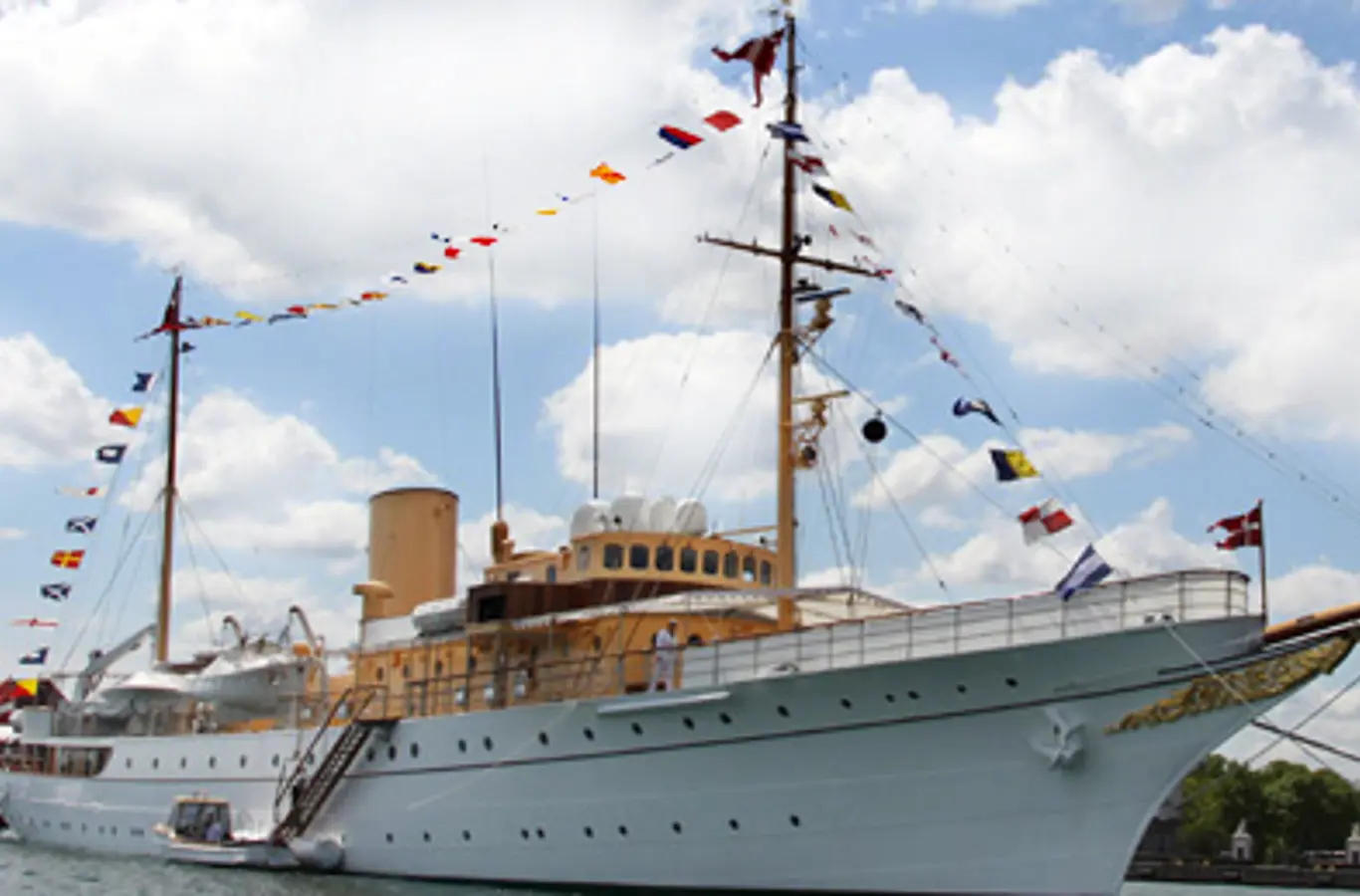 Kongeskibet Dannebrog i Københavns Havn, 2010