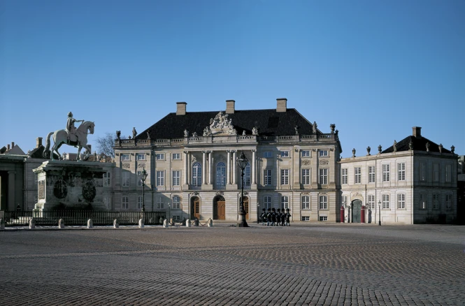 amalienborg castle visit
