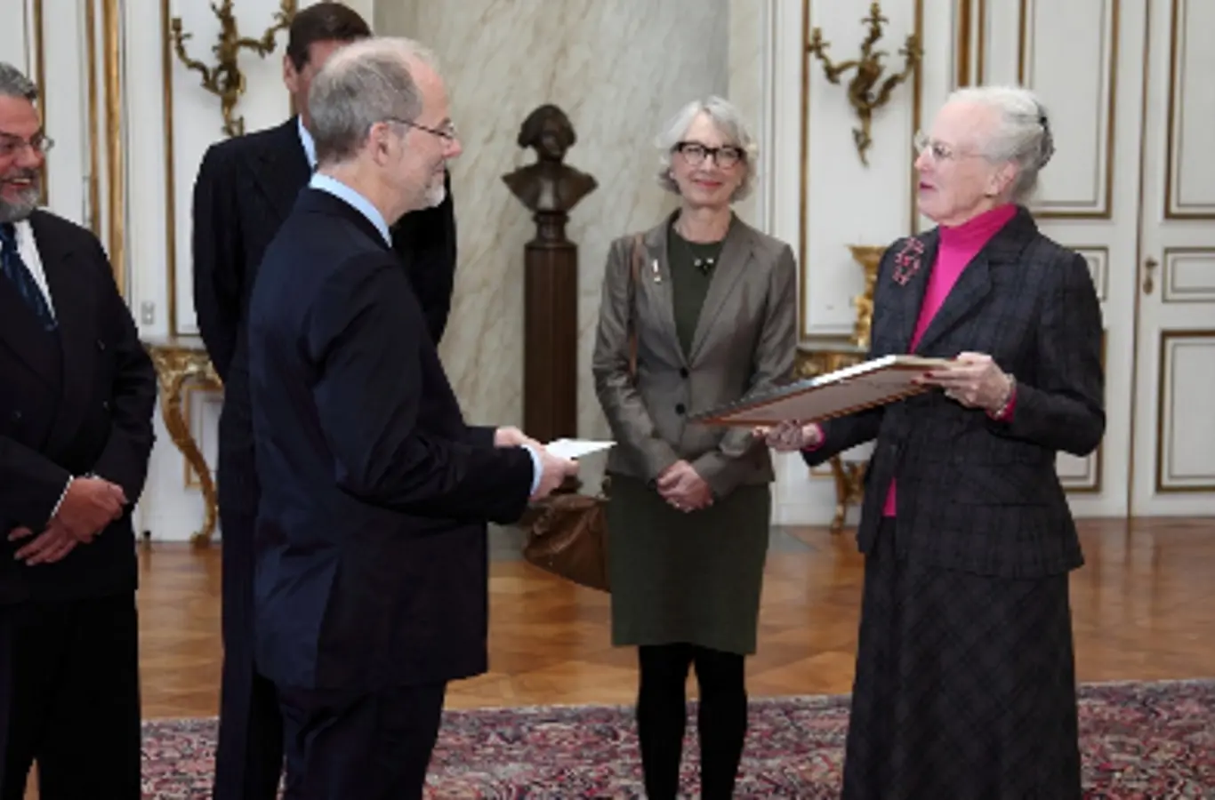 Overrækkelse af Dronning Ingrids Forskerpris 2012