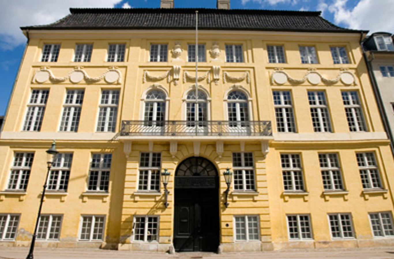 Det Gule Palæ i Amaliegade, København.