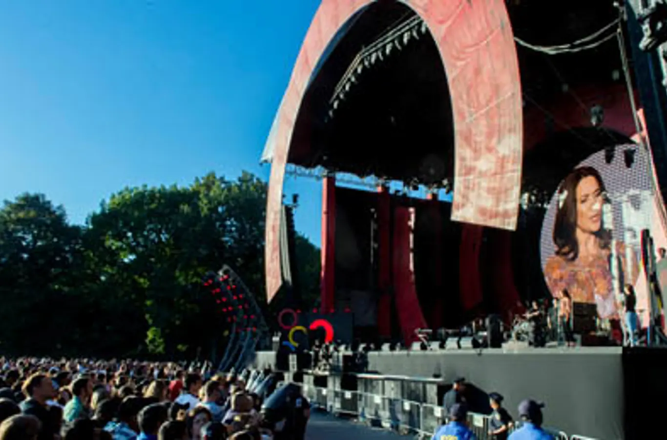 H.K.H. Kronprinsessen deltog den 28. september 2013 som taler ved 'The Global Citizen Festival' i Central Park, New York, USA.