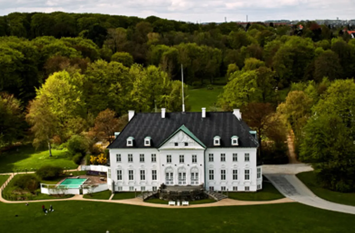 Marselisborg Slot set fra luften, 2010.