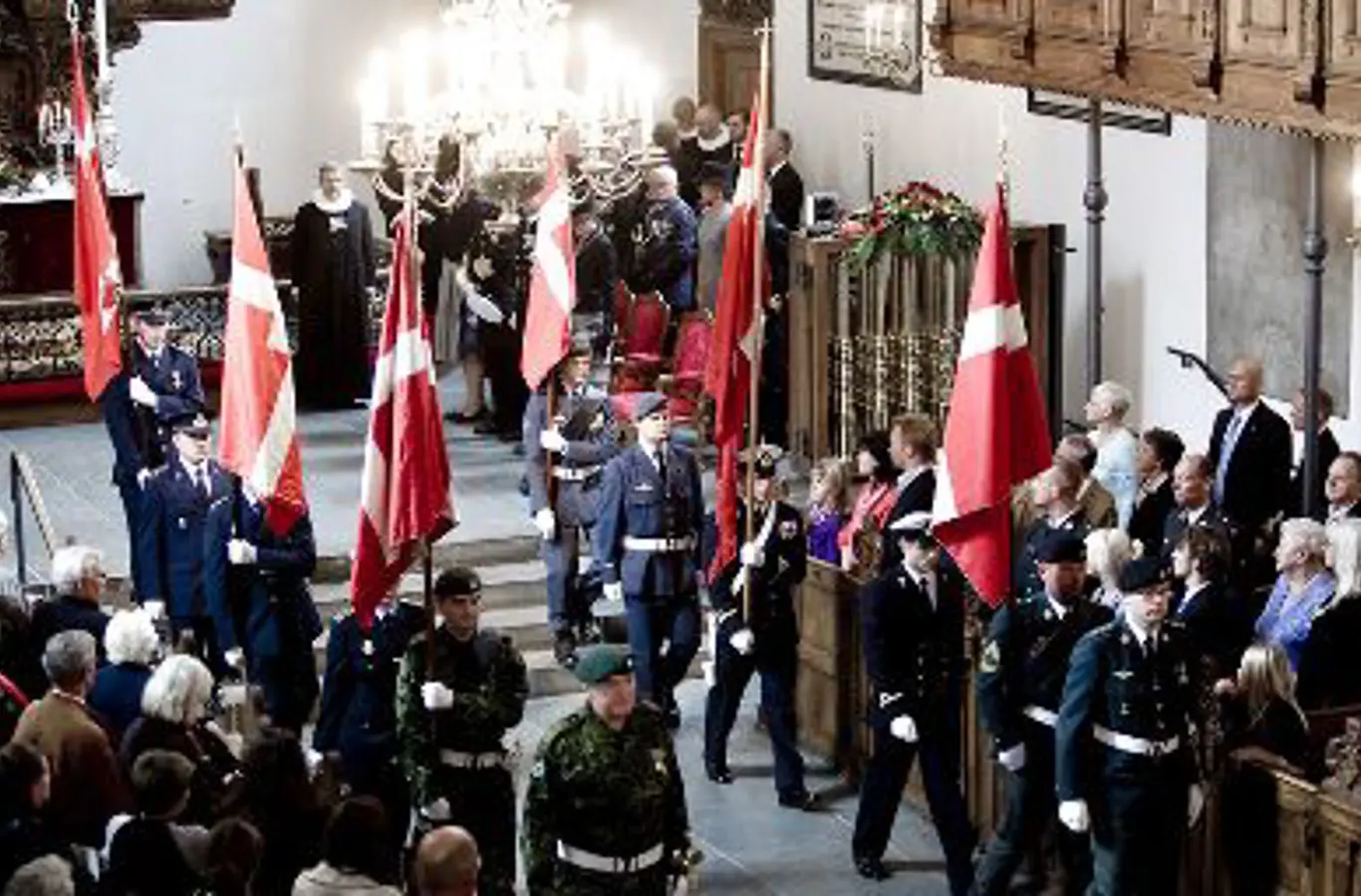 Holmens Kirke ved mindegudstjeneste i anledning af flagdagen den 5. september 2009.